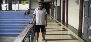 Desde los 5 a&ntilde;os naci&oacute; la pasi&oacute;n de Steven por el atletismo. A diario emtrena en la instituci&oacute;n y combina su preparaci&oacute;n f&iacute;sica con los estudios.