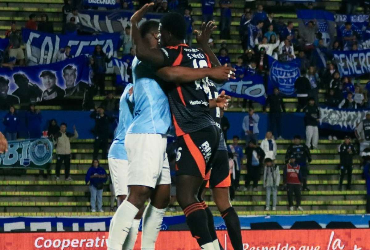 Emelec sum&oacute; un punto en Quito ante Universidad Cat&oacute;lica.