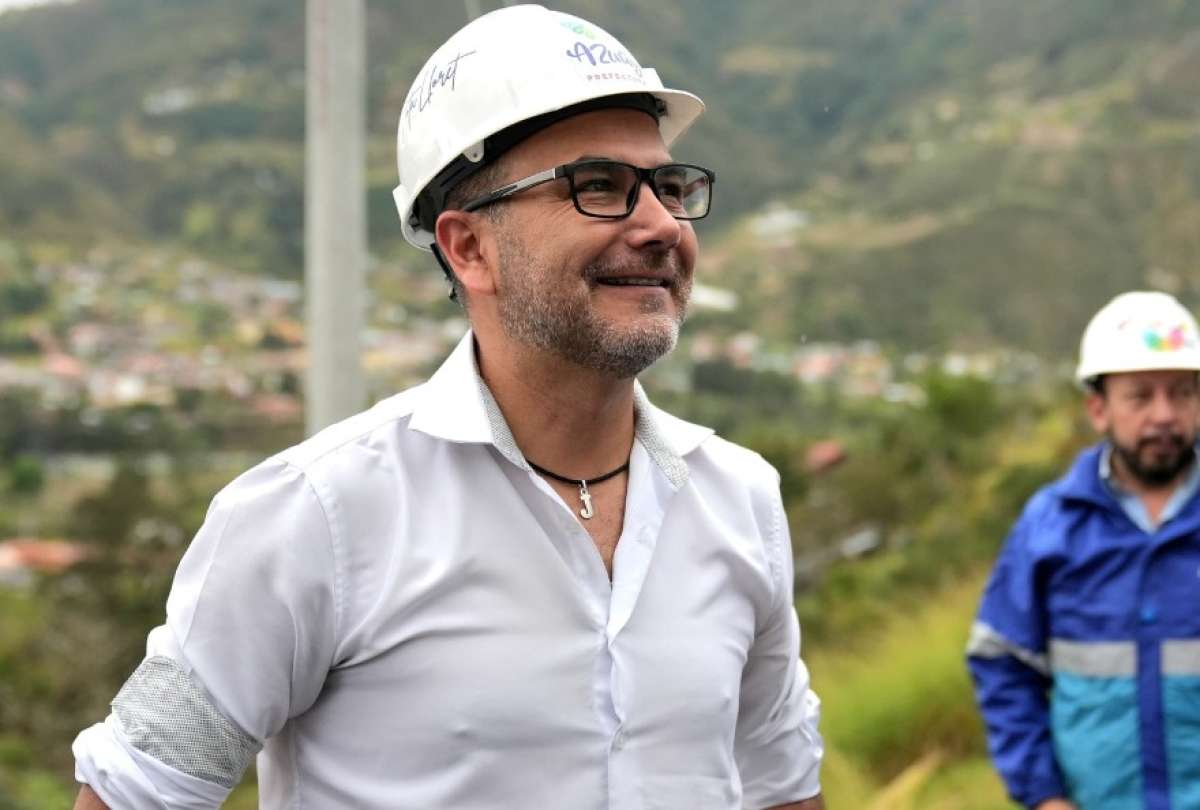 Prefecto Juan Cristóbal Lloret fue multado con USD 4.700 por proselitismo político