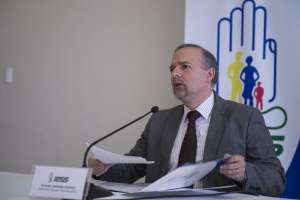 Richard Espinosa, presidente del Consejo Directivo del IESS, desminti&oacute; un congelamiento de los fondos de cesant&iacute;a. Foto: Daniel Molineros/ EL TEL&Eacute;GRAFO