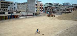 Los terrenos en Tarqui, donde se ubicaban hoteles y grandes estructuras, ya est&aacute;n vac&iacute;os. En el lugar se har&aacute; un corredor tur&iacute;stico que estar&aacute; listo el pr&oacute;ximo a&ntilde;o.