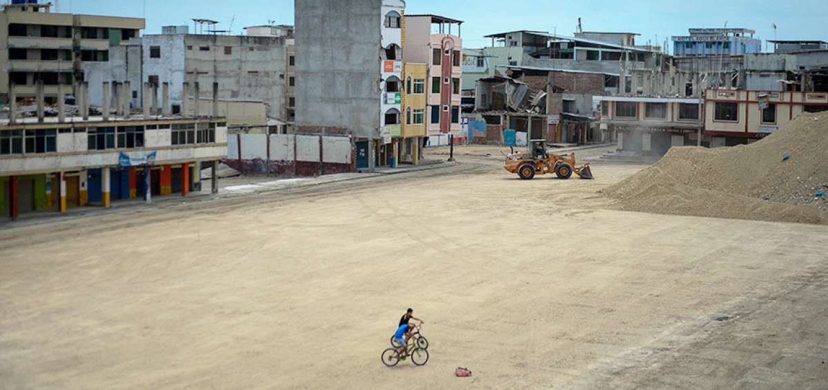 Los terrenos en Tarqui, donde se ubicaban hoteles y grandes estructuras, ya est&aacute;n vac&iacute;os. En el lugar se har&aacute; un corredor tur&iacute;stico que estar&aacute; listo el pr&oacute;ximo a&ntilde;o.