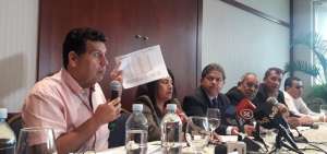 Productores bananeros insisten en que el precio m&iacute;nimo de sustentaci&oacute;n de la caja de fruta sea de $ 6,80.