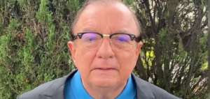 &Aacute;lvaro Noboa posterga decisi&oacute;n sobre su candidatura presidencial 2021