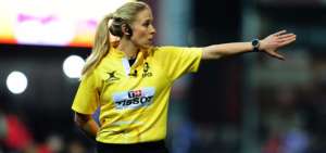 Joy Neville ser&aacute; la primera mujer en arbitrar un partido de rugby en Europa