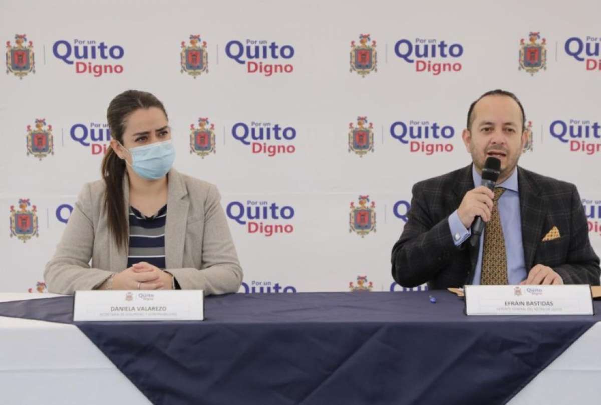 Moradores de Solanda reclaman por hundimiento de casas a causa del Metro de Quito