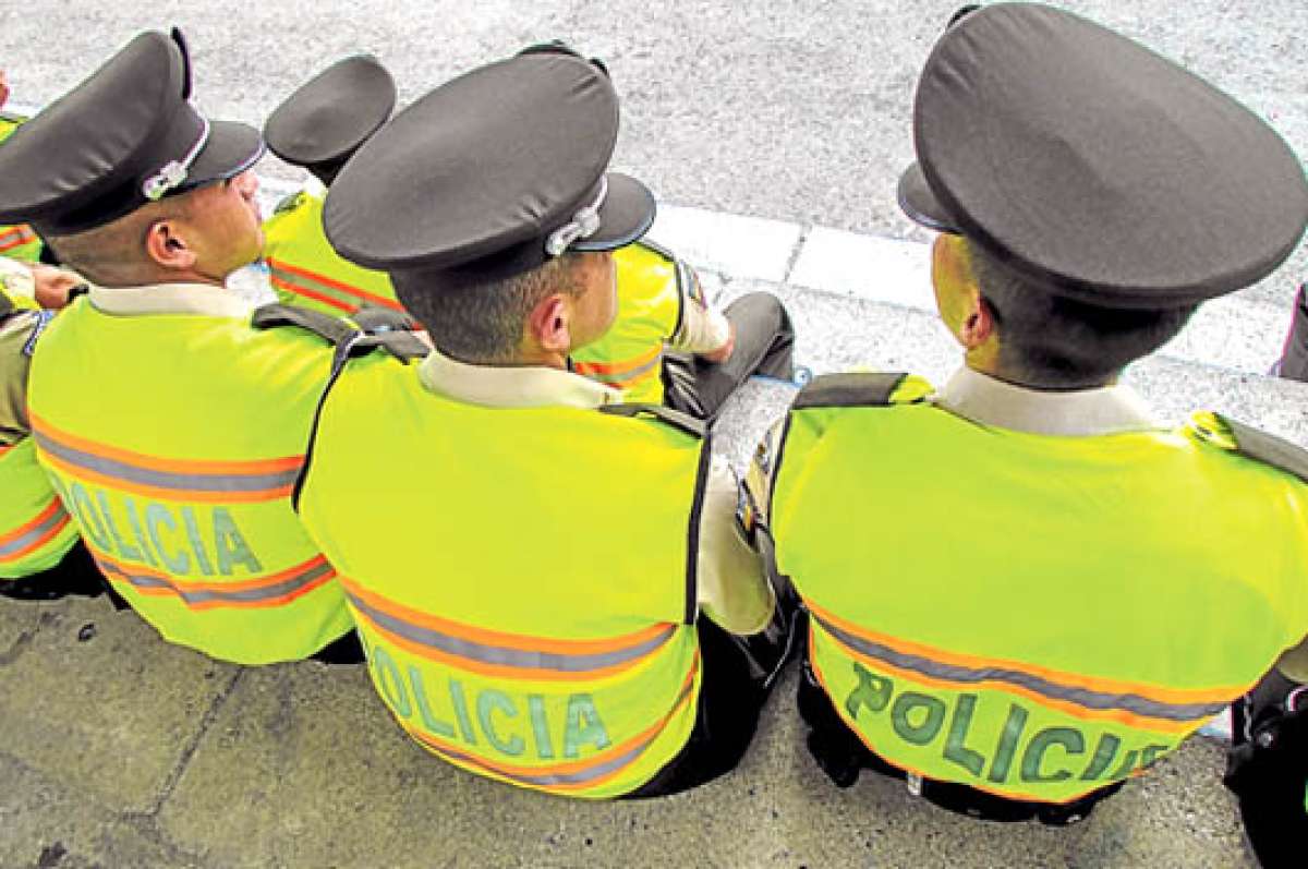 En Ca&ntilde;ar, 7 polic&iacute;as abandonan la instituci&oacute;n por faltas disciplinarias