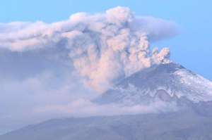 Al Cotopaxi "a&uacute;n no se le da de alta", seg&uacute;n vulcan&oacute;loga Patricia Mothes