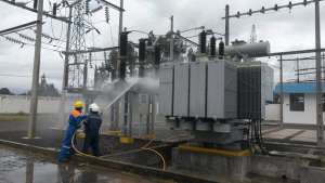 El plan consisten en la movilizaci&oacute;n de equipos de &uacute;ltima tecnolog&iacute;a para realizar actividades de limpieza de las subestaciones y l&iacute;neas de transmisi&oacute;n. Foto: Cortes&iacute;a