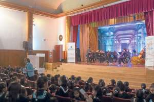 Para los docentes del colegio La Providencia, la intervenci&oacute;n de la OSNE ayuda en la formaci&oacute;n de los alumnos. John Guevara / El Tel&eacute;grafo