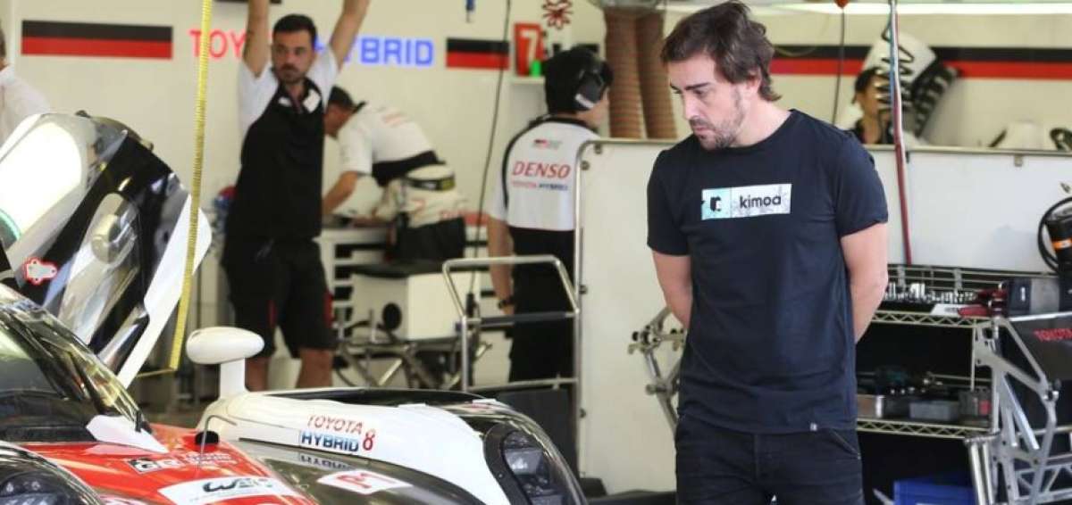 El piloto espa&ntilde;ol aspira a conquistar la denominada "Triple Corona".
