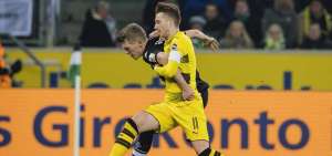 Dortmund gana al Moenchengladbach el derbi de 'Borussias' con golazo de Reus