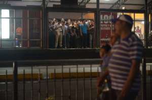 El hecho se registr&oacute; en el carril exclusivo de la Metrov&iacute;a, en el km. 7 de la v&iacute;a a Daule. Foto: Miguel Castro / El Tel&eacute;grafo