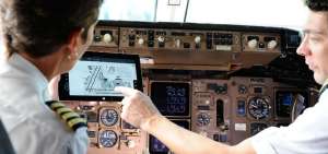 Pilotos usar&aacute;n tablets en las cabinas