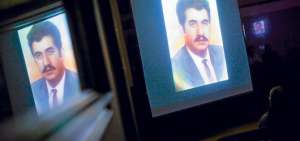 Familiares de Luis Valdivieso Mor&aacute;n recibieron una menci&oacute;n onor&iacute;fica como reconocimiento p&oacute;stumo al insigne ciudadano mantense. Foto: Rodolfo p&aacute;rraga/ El Tel&eacute;grago