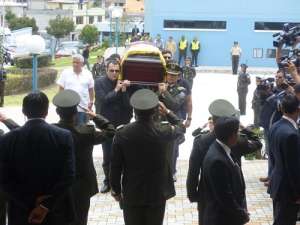 Se realizan honras f&uacute;nebres de polic&iacute;a que muri&oacute; en enfrentamiento con el cuarto m&aacute;s buscado 