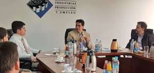 La transici&oacute;n arranca en cabildos y prefecturas