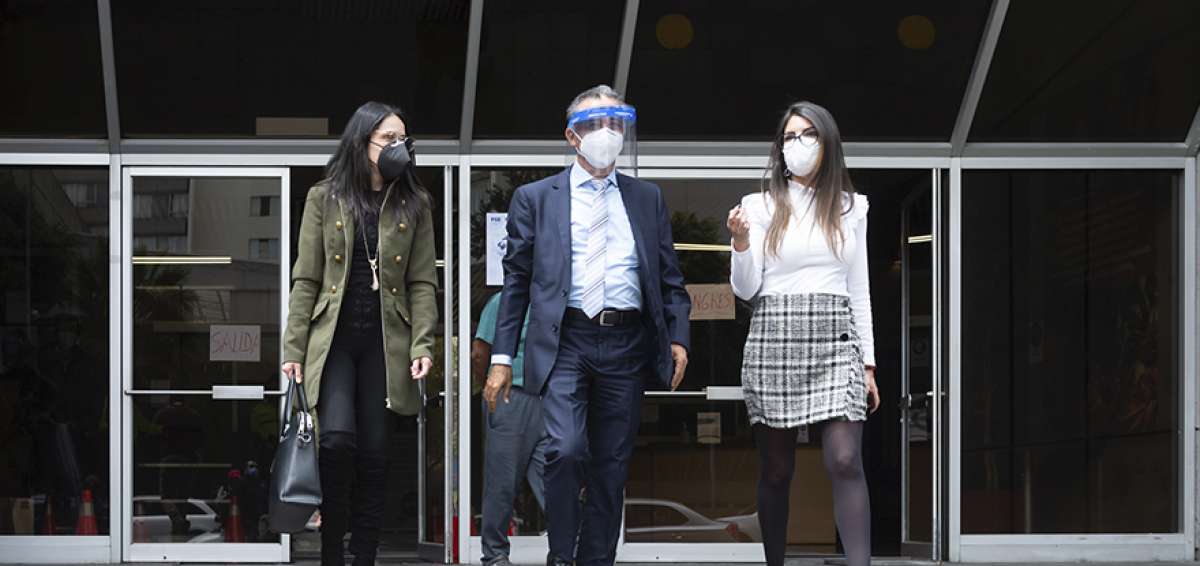 A su salida de la Fiscal&iacute;a, luego de rendir su versi&oacute;n,el legislador del BADI Freddy Alarc&oacute;n, asegur&oacute; no saber nada sobre el tema Daniel M
