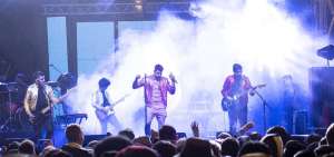 El grupo guayaquile&ntilde;o Cad&aacute;ver Exquisito, de estilo indie pop alternativo, es una de las principales atracciones del Festival Saca el Diablo (SED) 2019.    