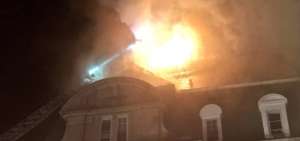 Falla el&eacute;ctrica habr&iacute;a causado incendio en la embajada de Ecuador en Washington