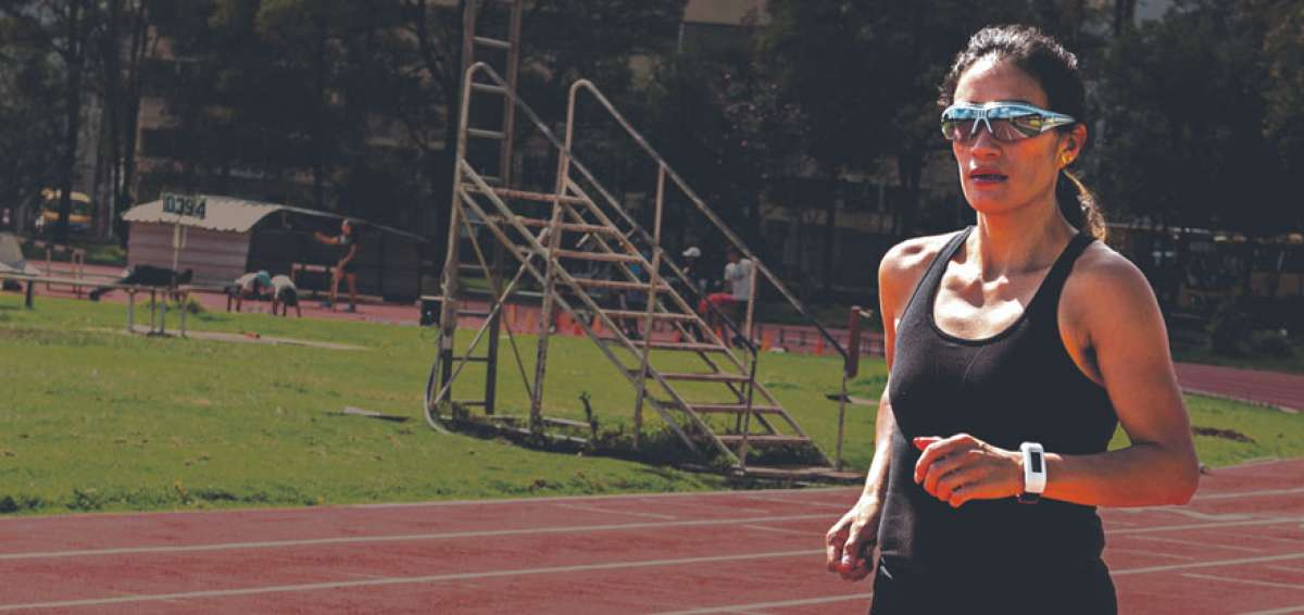 Adem&aacute;s de participar en carreras de 42 km, la ecuatoriana Rosalba Chacha se mantiene en forma con pruebas de 10, 15 y 21 km.