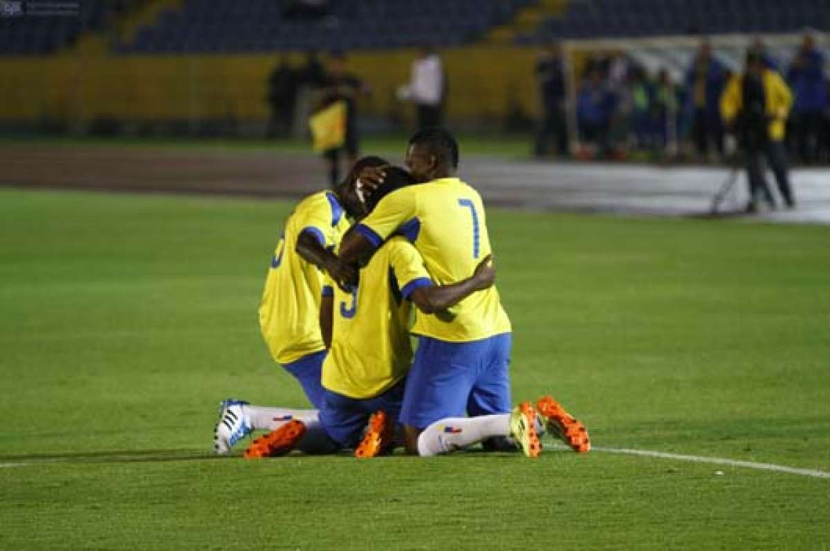 Jonathan Gonz&aacute;lez y Armando Wila le dieron el triunfo a la selecci&oacute;n de Reinaldo Rueda. Foto: API