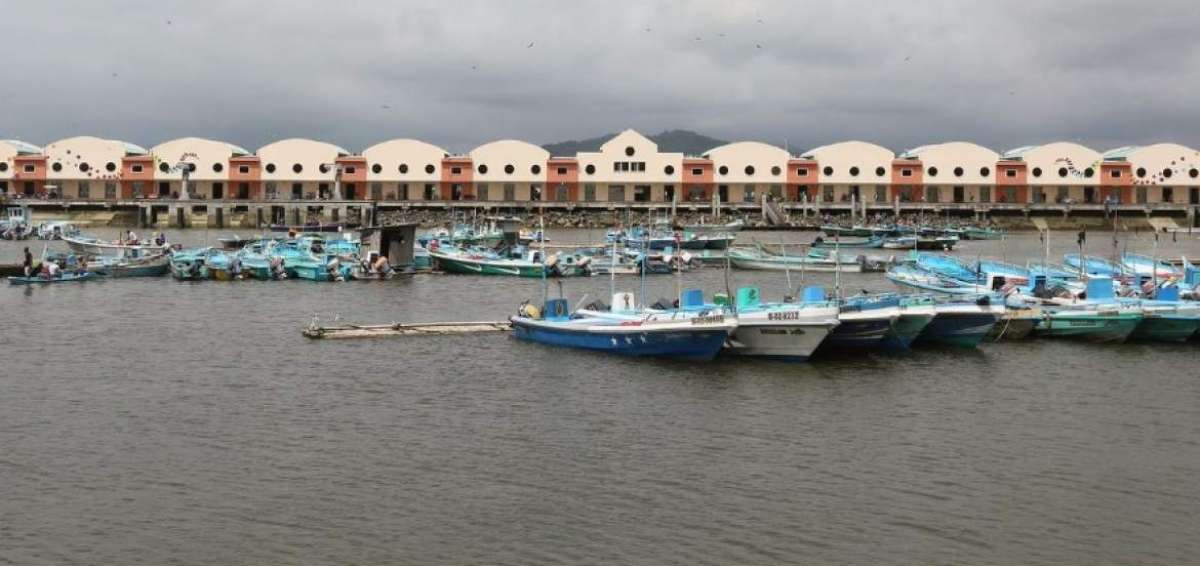 El Mandatario hizo la entrega oficial del puerto pesquero artesanal de Esmeraldas.