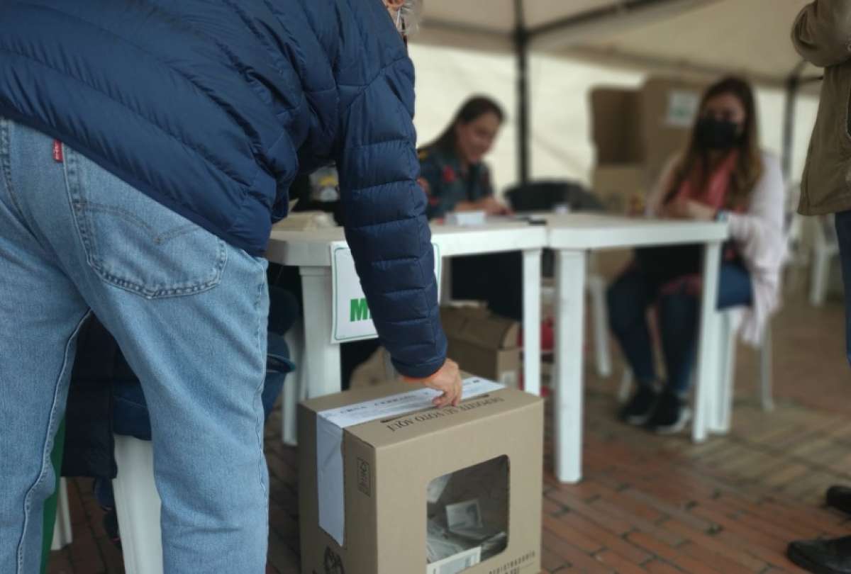 Colombia elige a su nuevo presidente en las urnas