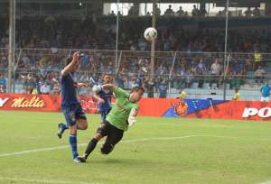 Emelec emiti&oacute; un bolet&iacute;n donde desmiente que el club haya sido declarado en quiebra. Foto: Archivo