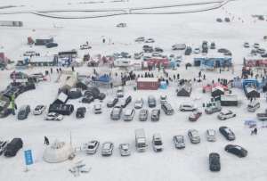 En Qiqihar, China, se realiza el Festival de Acampada en temporada de invierno.