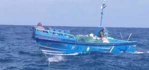 La embarcaci&oacute;n qued&oacute; a la deriva tras el robo del motor. 