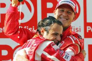 Massa dice que Schumacher mostr&oacute; "reacciones" en coma durante su visita