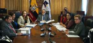 Corte elimina techo de utilidades y restituye pago del Estado al IESS