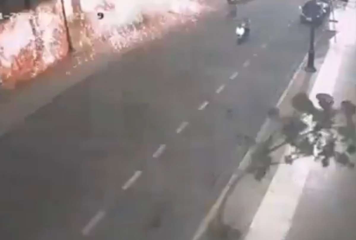Hallan amenazas contra funcionarios tras explosi&oacute;n en oficina minera de Machala