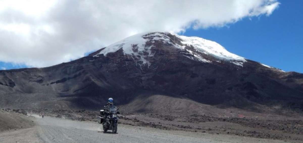 Motociclista estadounidense busca en Ecuador un r&eacute;cord Guinness