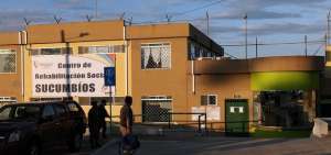 Un mot&iacute;n se registr&oacute; en c&aacute;rcel de Sucumb&iacute;os