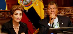 Durante la rueda de prensa luego de la reuni&oacute;n bilateral, en el Palacio de Carondelet, en Quito. Dilma Rousseff, presidenta de Brasil y Rafael Correa, pesidente de Ecuador