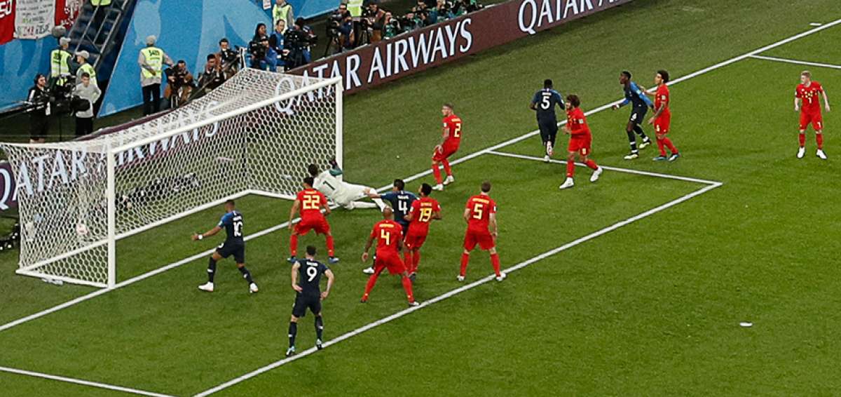 El zaguero franc&eacute;s Samuel Umtiti marc&oacute; de cabeza el gol del triunfo de su selecci&oacute;n ante B&eacute;lgica. El tanto lleg&oacute; tras un tiro de esquina ejecutado por Antoine Griezmann.