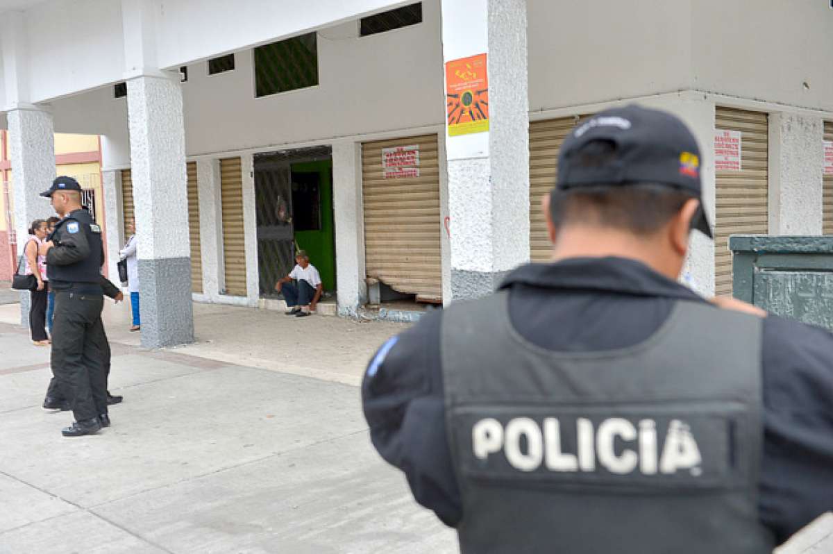 El artefacto usado en el lado de la calle Esmeraldas no dej&oacute; mayores evidencias, seg&uacute;n la Polic&iacute;a. Foto: William Orellana / El Tel&eacute;grafo
