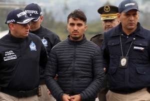 El exteniente Germán Cáceres es el principal sospechoso del asesinato de su esposa, María Belén Bernal. 