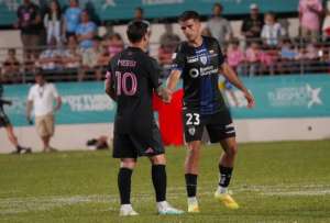 Camisetas del mismo color, empujones y gol de Messi: as&iacute; fue el Inter Miami vs. IDV