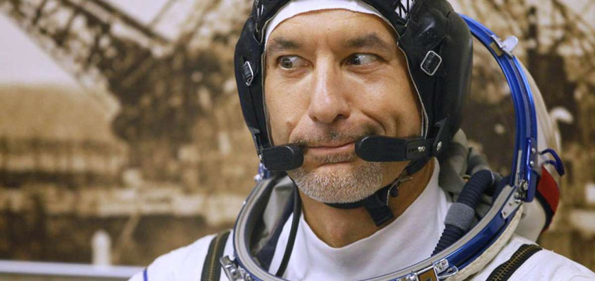 El italiano trabaja en la Estaci&oacute;n Espacial Internacional (ISS) y para musicalizar el viaje se descarg&oacute; una aplicaci&oacute;n en su tableta.