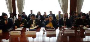 La ministra de Gobierno, Mar&iacute;a Paula Romo, fue una de las funcionarias que habl&oacute; con los miembros de la CIDH.  