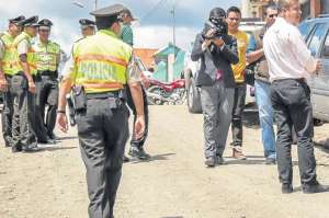 Autoridades de polic&iacute;a e intendencia iniciaron el control por el feriado de carnaval. Foto: Cortes&iacute;a