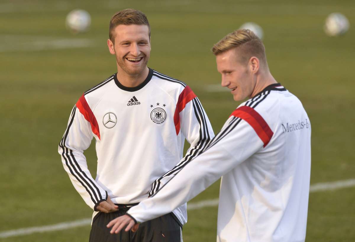 Shkordan Mustafi (i.), en uno de los entrenamientos de Alemania previo al mundial de Brasil. Foto: AFP