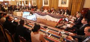 Presidente Moreno recibi&oacute; propuestas del Frente Unidos