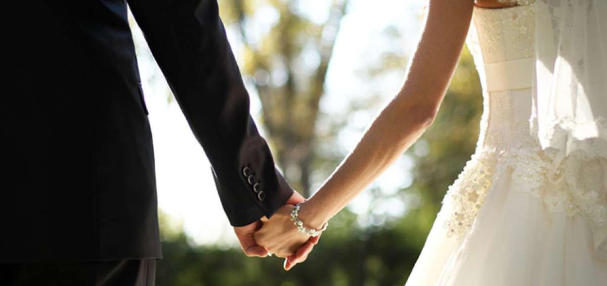 Las parejas postergan m&aacute;s los casamientos