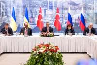 Delegaciones de Ucrania y Rusia se reunieron en Turquía, tras tres años de guerra