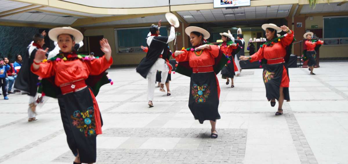 Ballet folcl&oacute;rico Mashca Danza proyecta la cultura de un pueblo