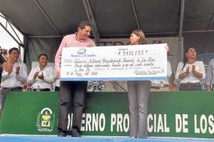 BhE entrega cr&eacute;dito a Los R&iacute;os 